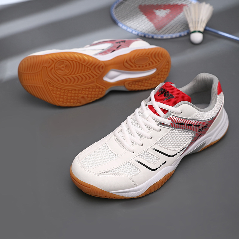 Nouvelles chaussures de badmin - Badminton Scoreboard avis et prix