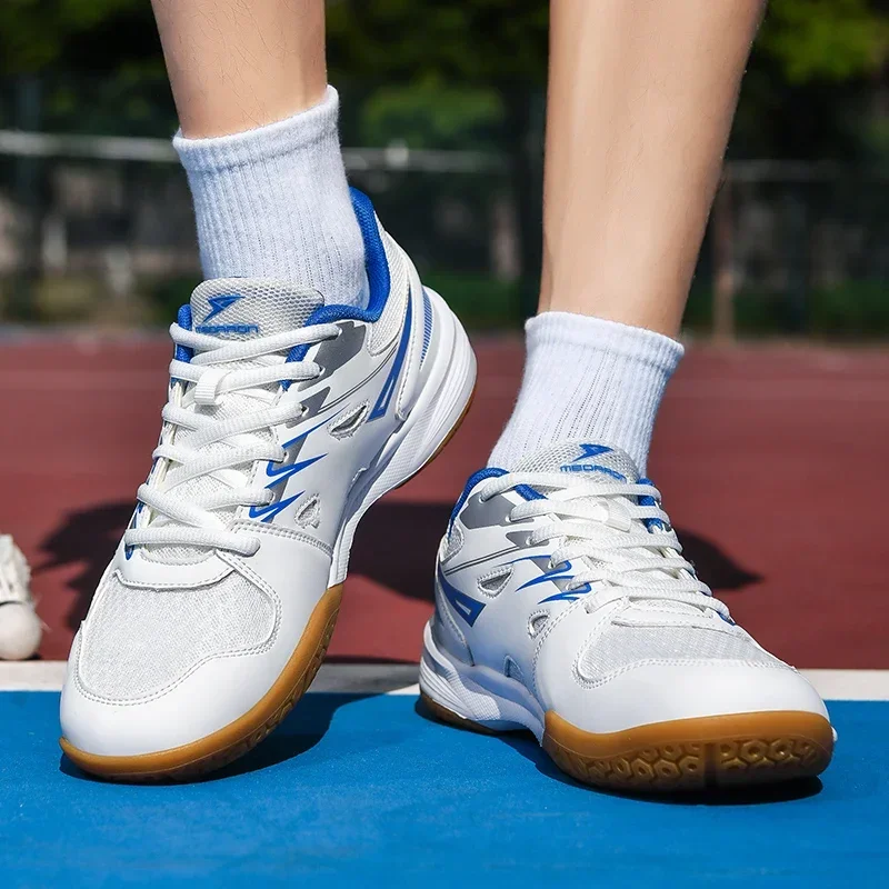 Chaussures de volley-ball prof - Badminton Footwork avis et prix