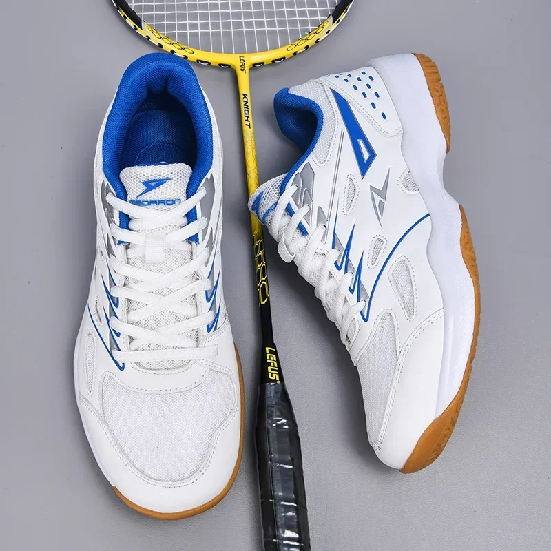 Chaussures de volley-ball prof - Badminton Footwork avis et prix