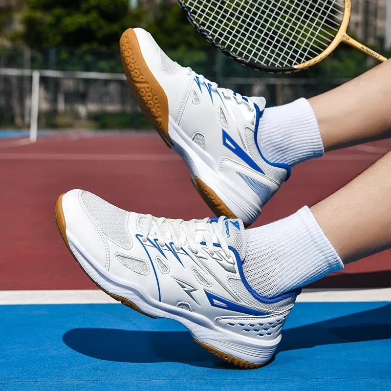 Chaussures de volley-ball prof - Badminton Footwork avis et prix